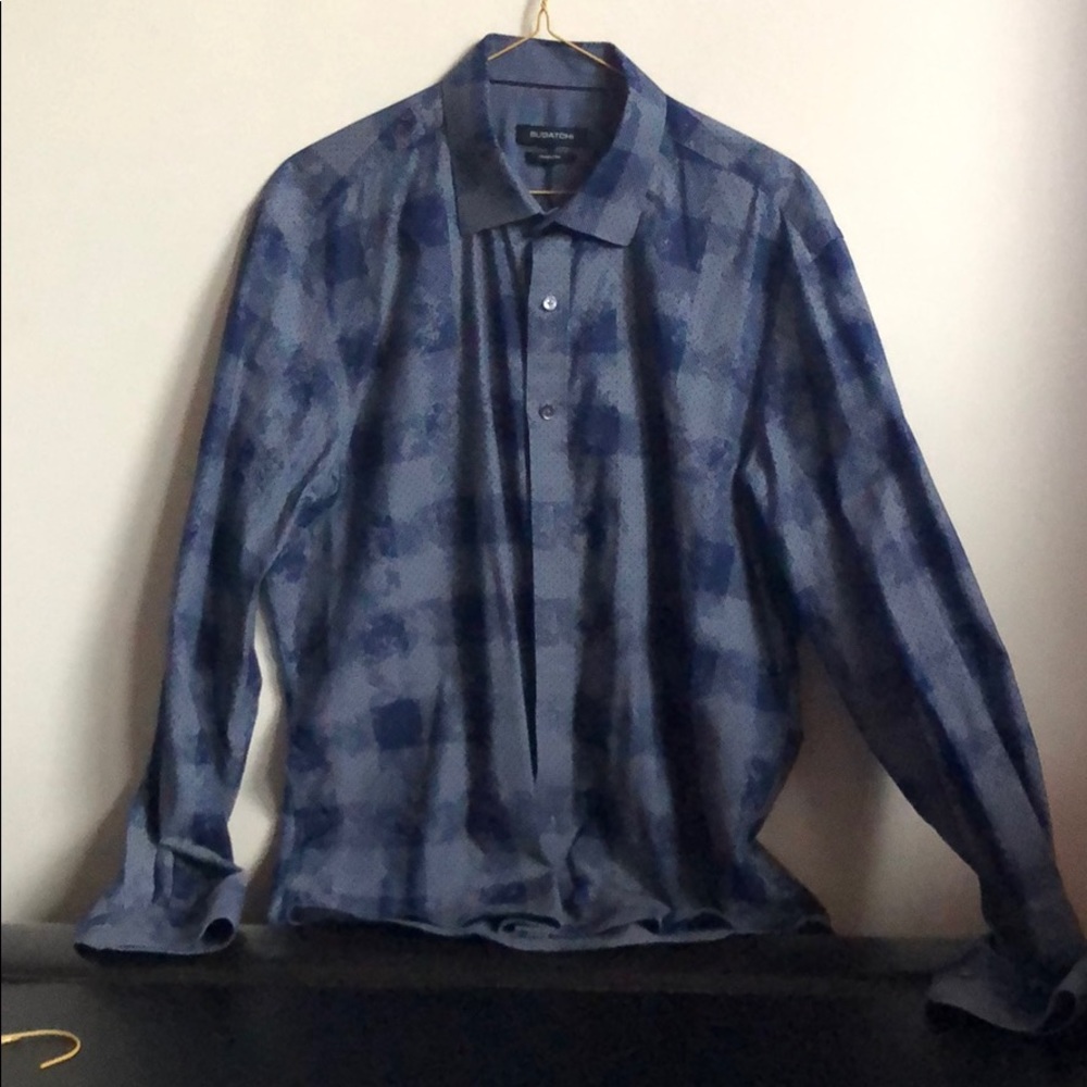Bugatchi large shaped fit button down